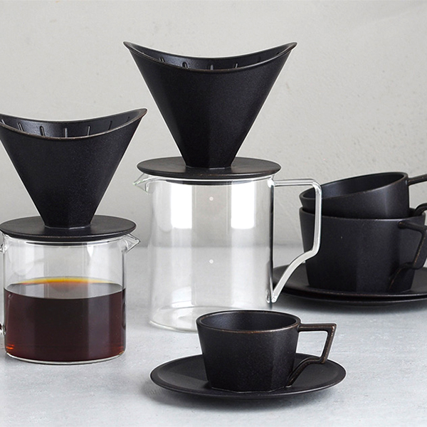 Hario ハリオ計量器　Kinto キントー磁器ドリッパー・スタンド セット 売れ筋がひ贈り物！ Hario ハリオ計量器 Kinto キントー磁器