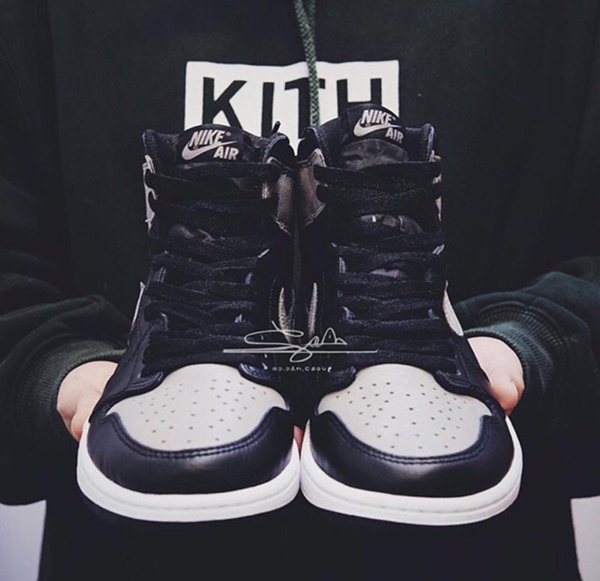 AIR JORDAN 1 Retro High OG “SHADOW”
