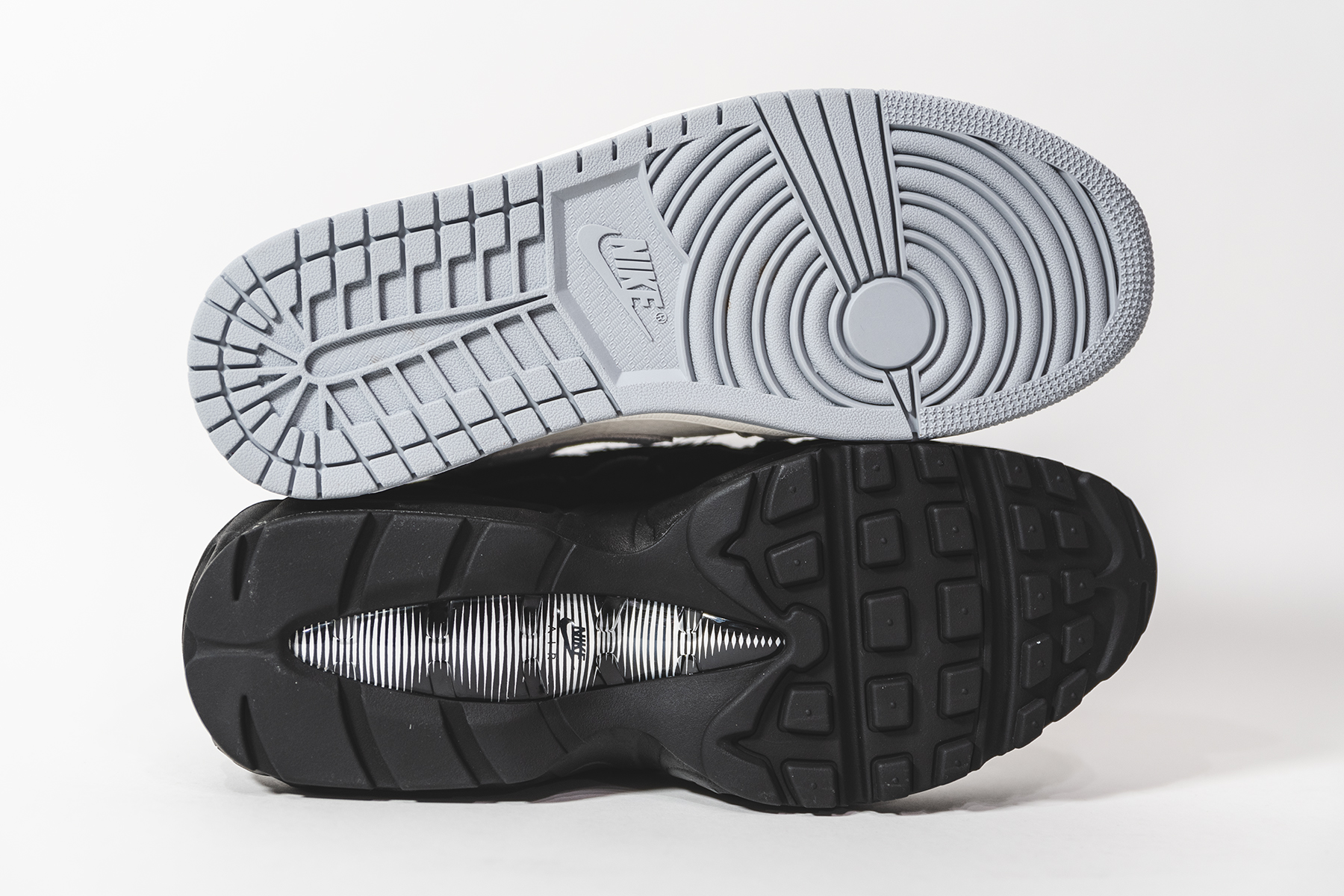 エアジョーダン1との比較