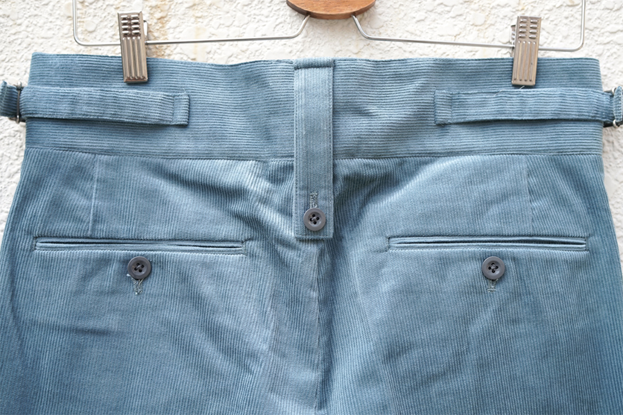 ベルトレス (BELTLESS)