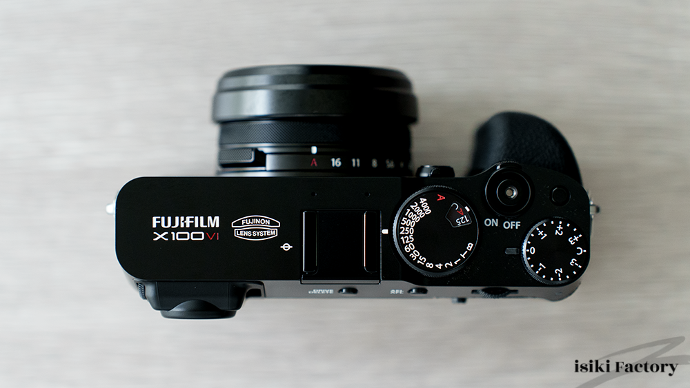 FUJIFILM X100VIのアナログダイヤル